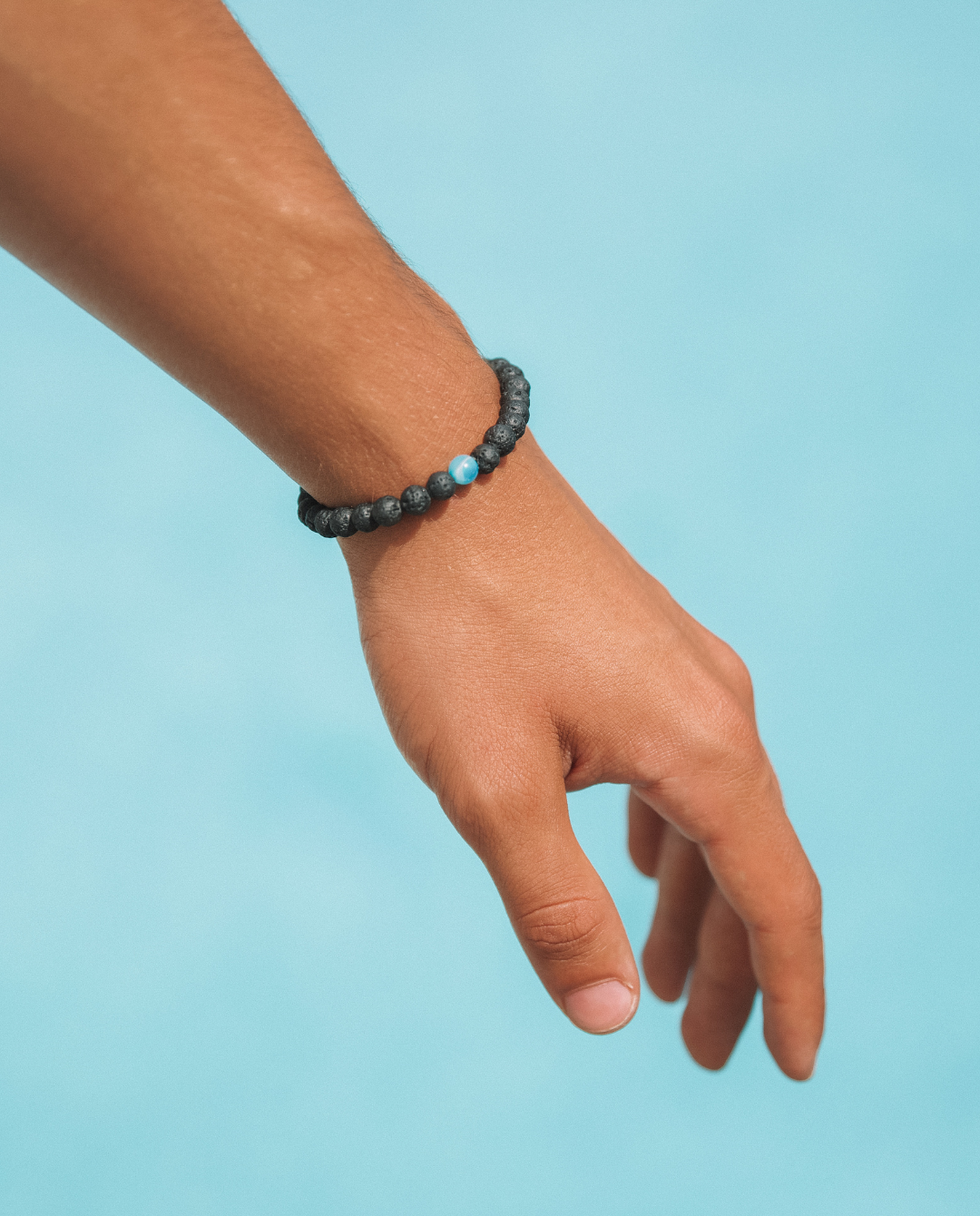 Pulsera de Agua – Accesorio Minimalista y Elegante